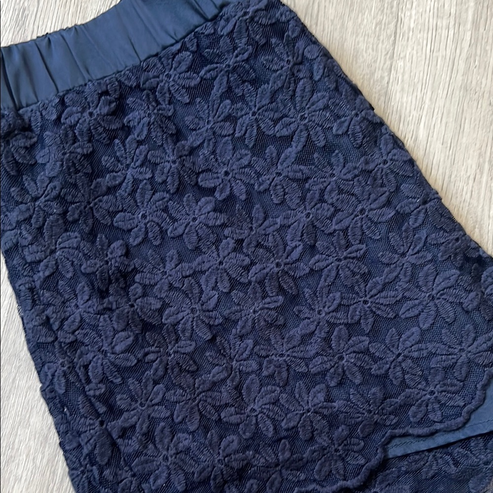 Navy Blue Lace Shorts - Picture 2 of 2